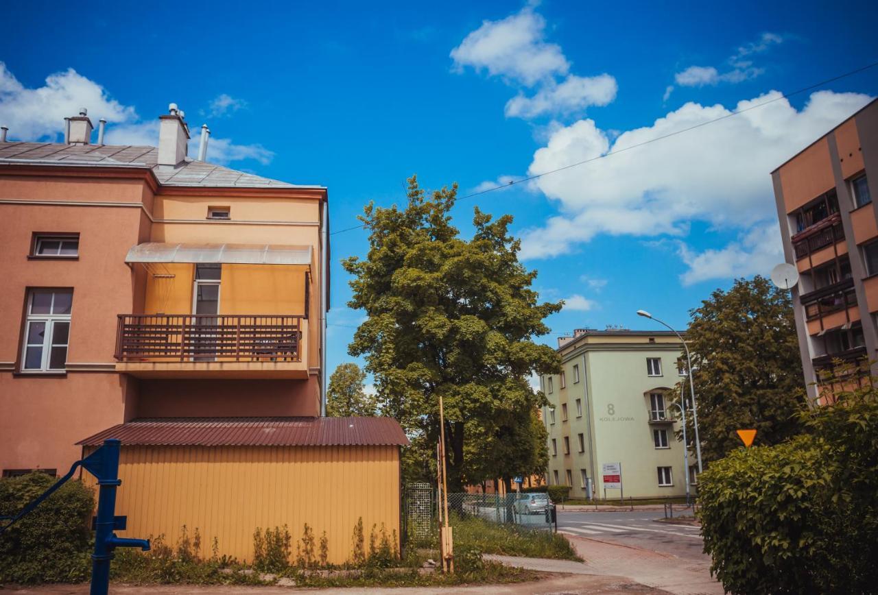 Nocleg W Krosnie Przy Kolejowej Krosno Bagian luar foto